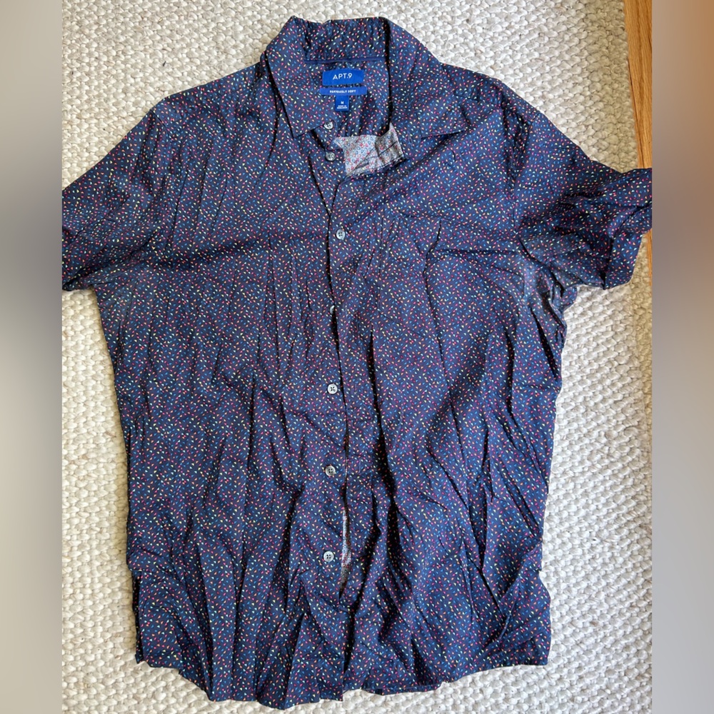 Men’s size M button down shirt